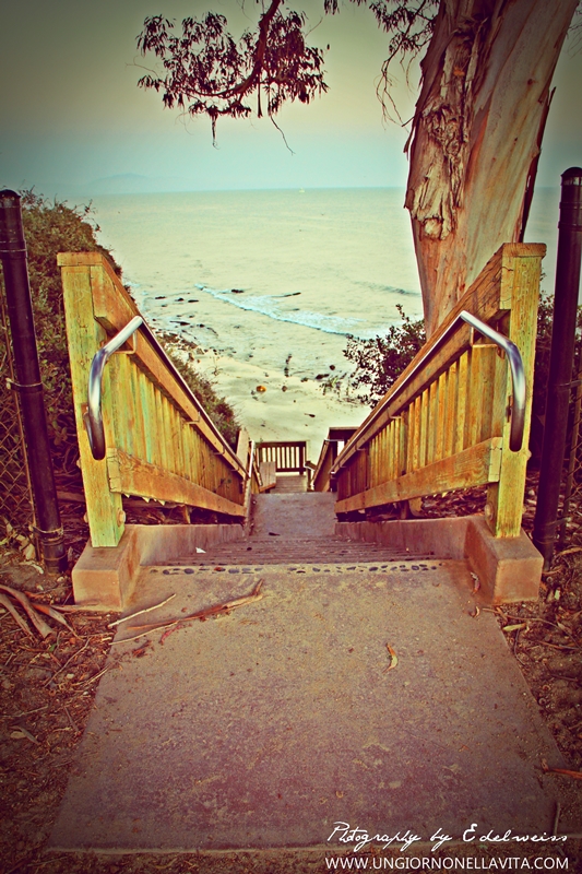 The entrance to Leadbetter Beach from Shoreline Park in Santa Barbara.