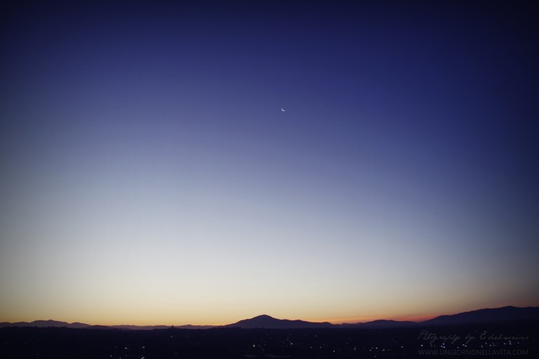 SUNRISE Ah sunrise! A symbol of hope and new beginning.